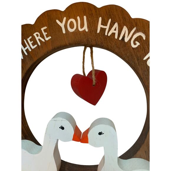 VTG Handmade / Painted Country Wood Wreath Geese Hanging Heart Decor - Picture 2 of 5